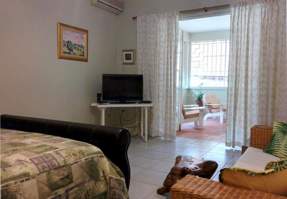 Chester Avenue Guest House Кингстон Экстерьер фото